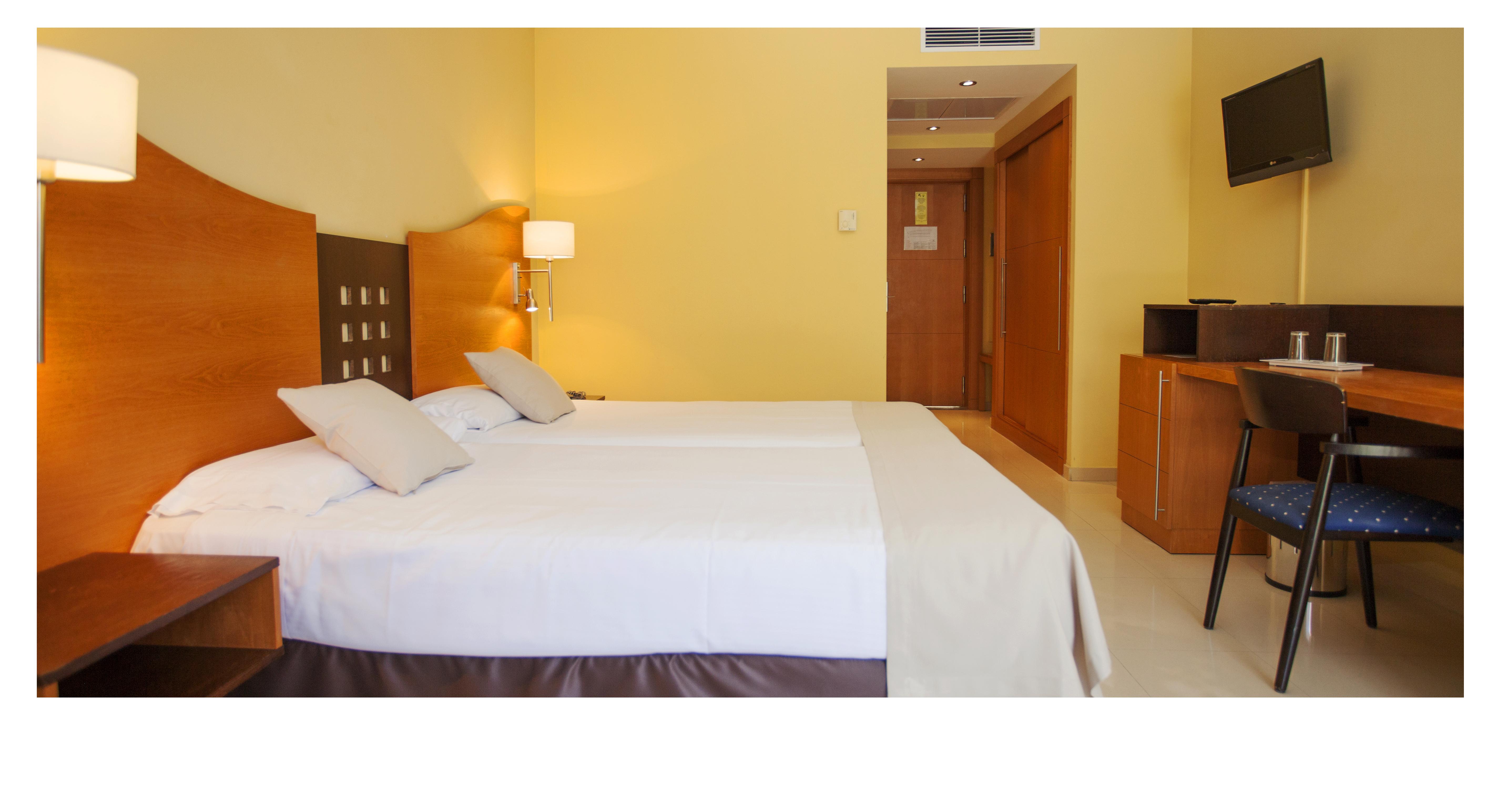 Hotel Livvo Costa Taurito & Aquapark (Adults Only) מראה חיצוני תמונה