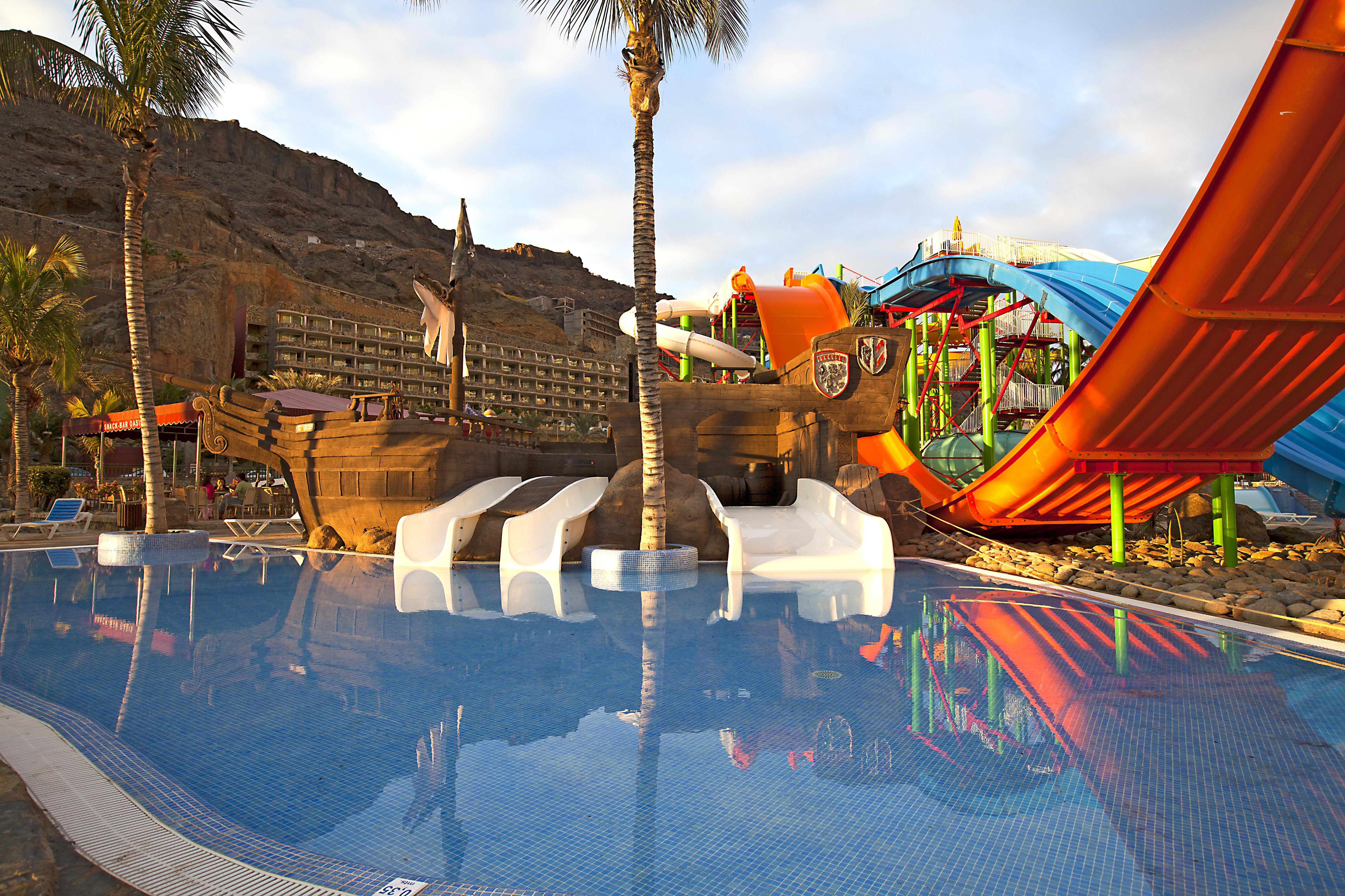 Hotel Livvo Costa Taurito & Aquapark (Adults Only) מראה חיצוני תמונה